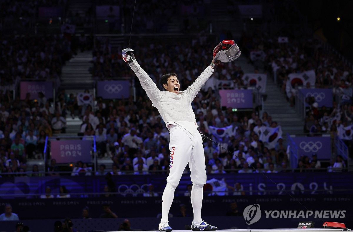 官宣！张宁一肘将白昊天打出颈椎错位+脑震荡，这也太猛了！