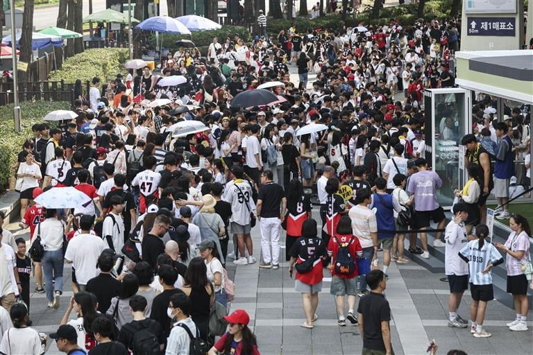 芬德染红 十人云达不来梅暂1-1美因茨