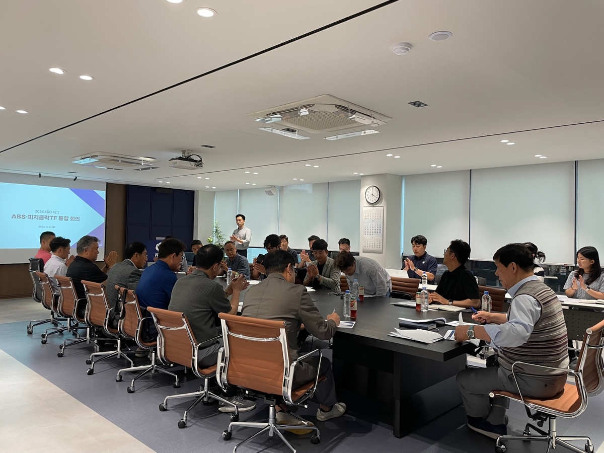 拉波尔塔：我喜欢弗里克的新闻发布会，他用英语和德语说得很好