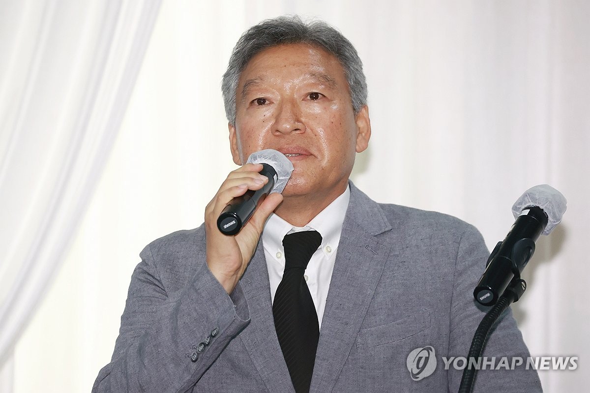 莫塔：我确信只剩10人也能进攻 所以何必要龟缩死守？