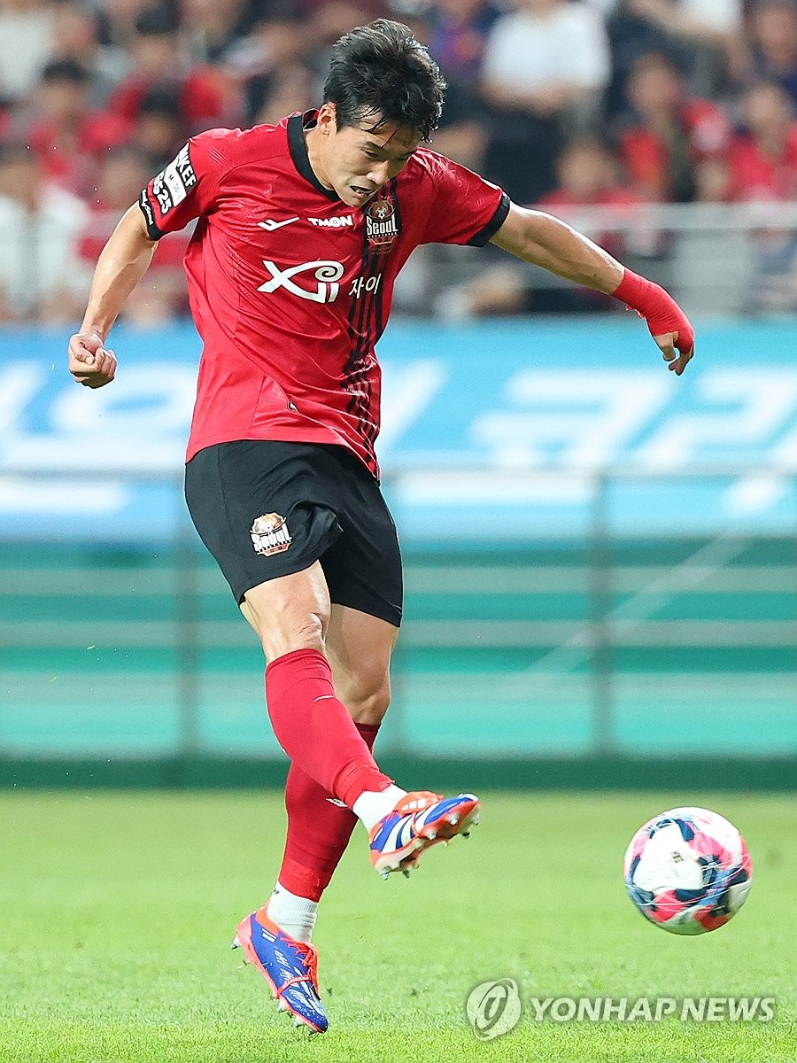 打破僵局！吉滕斯破门，多特1-0领先拜仁