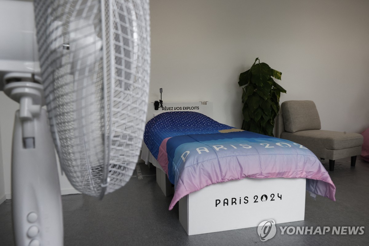 威尼斯vs都灵全场数据：射门数13-12，射正数4-6