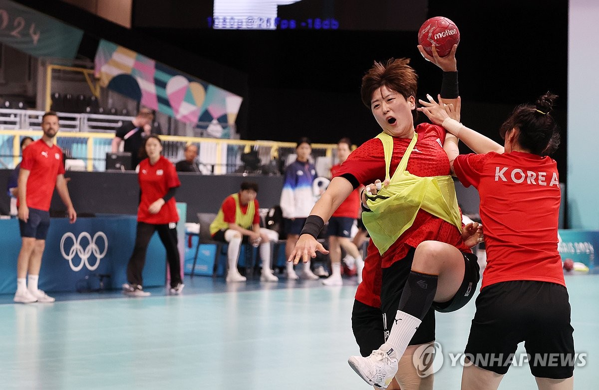 辽宁VS浙江揭幕战前20分钟将进行颁奖仪式 辽篮将士领取总冠军戒指