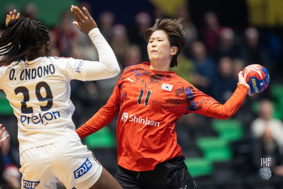 5年3.46亿美元，NBA历史最大合同将诞生！但西部冠军却慢慢滑落